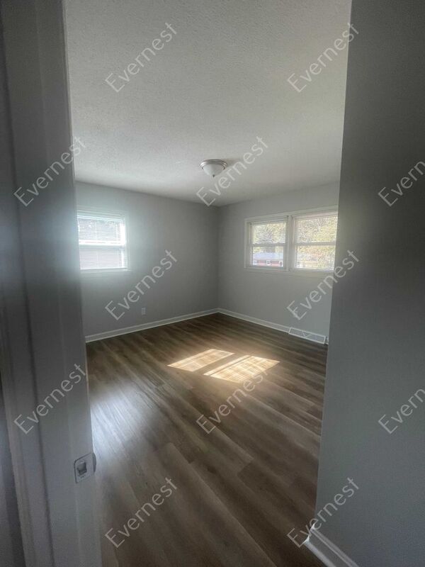 Building Photo - 760 Vancouver Ln