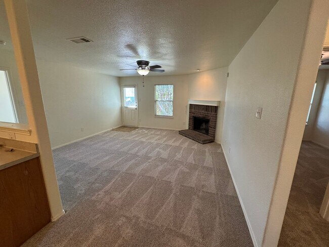 Building Photo - 5729 Mirror Ridge Dr