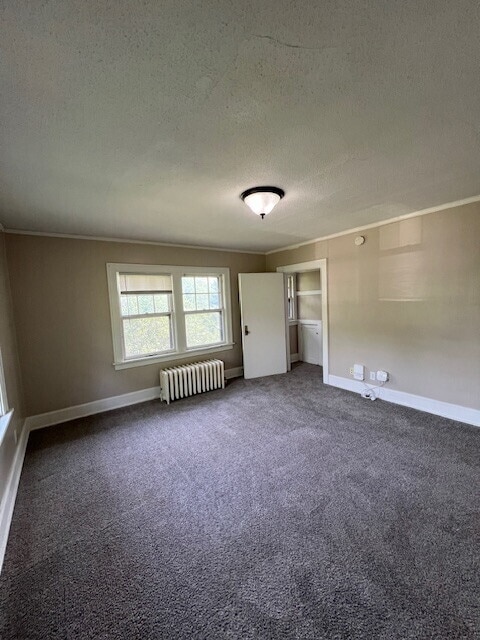 Building Photo - 1137 44th St