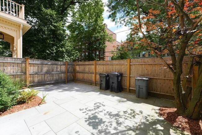 Foto del edificio - 23 Irving St