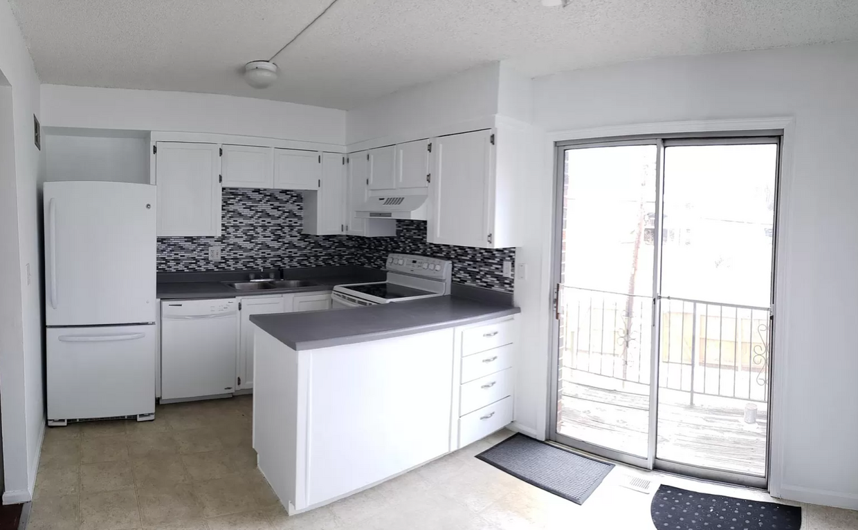 Primary Photo - 9929 W 52nd St