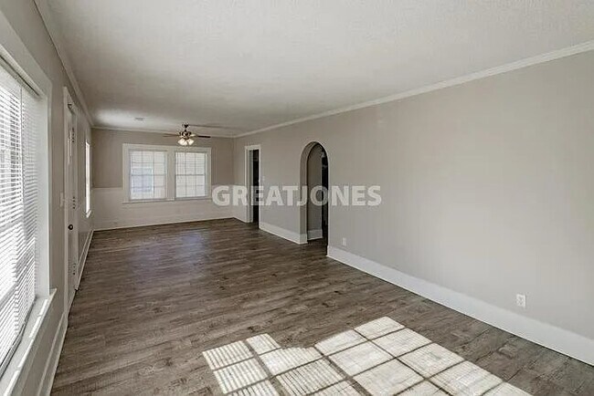 Foto del edificio - 237 Alabama St