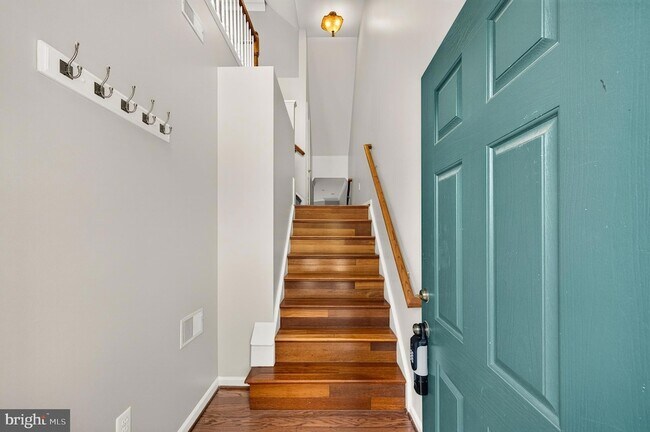 Foto del edificio - 6805 Oregano Ln