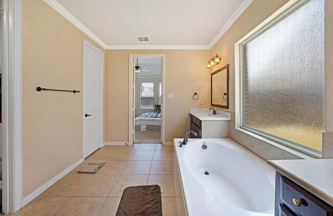 Master Bathroom - 2399 Bunny Run Ln