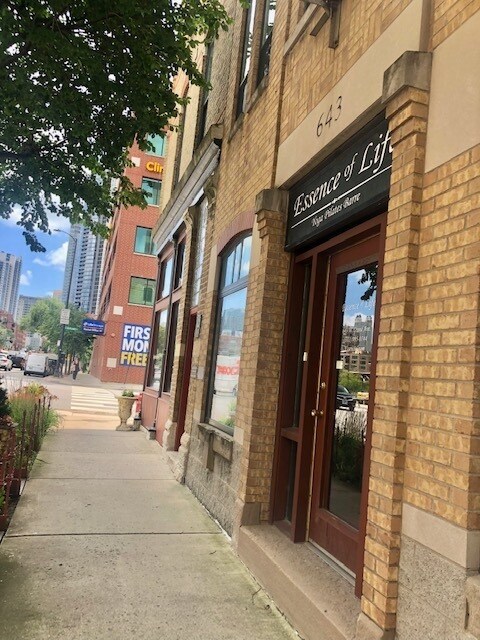 Building Photo - 641 W Grand Ave
