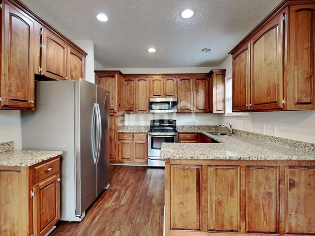 Building Photo - 177 Stanley Dr