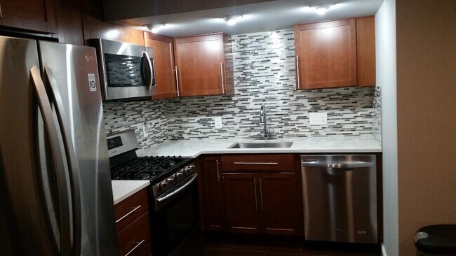 Foto del edificio - 84 Q St NW