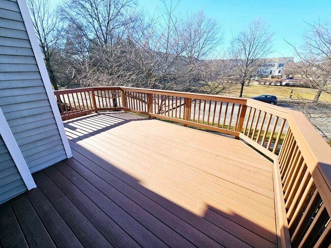 Building Photo - Crofton Village Townhome 4 Ba 3.5 Br with ...