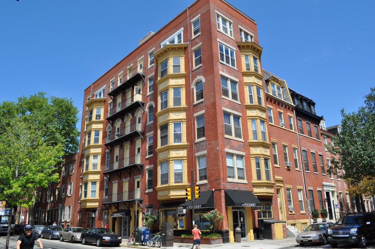 Primary Photo - 1001 Pine St
