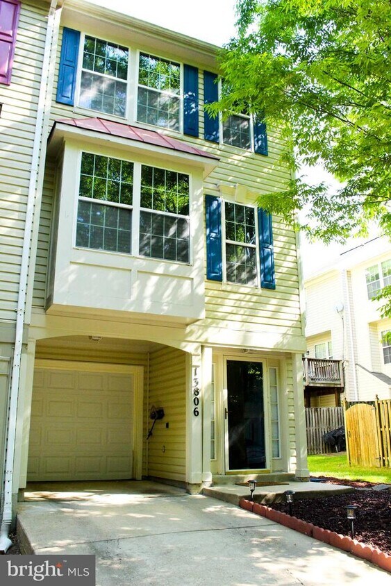 Primary Photo - 13806 Courtland Ln