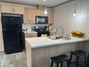 Building Photo - 530 Cimarron