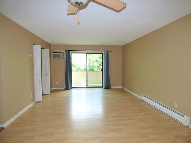 Building Photo - 2204 Valleyhigh Dr NW
