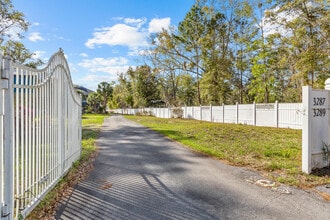 Building Photo - 3287 Cabot Cove Dr