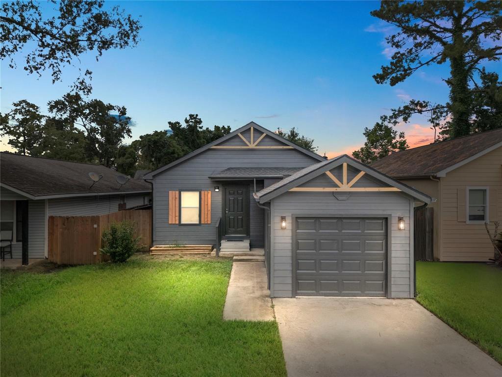 Foto principal - 11926 Greenglen Dr