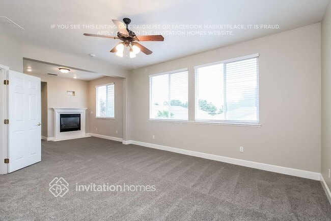 Foto del edificio - 331 Allaire Cir