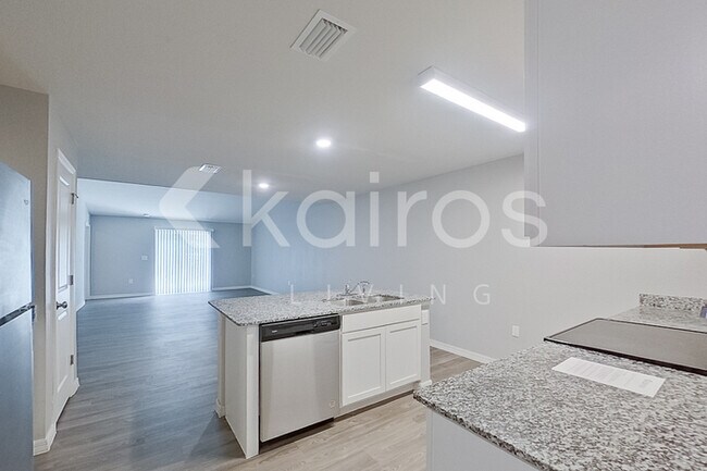 Building Photo - 9141 Aegean Cir