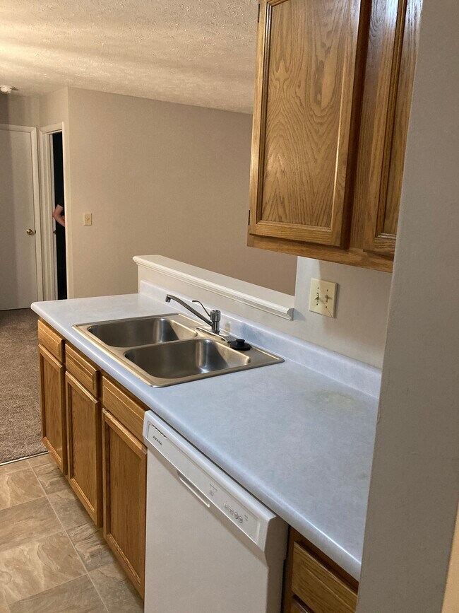 Foto del edificio - 556 Aspen Glen Dr