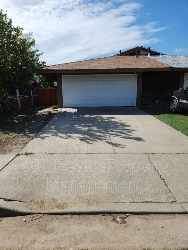 3505 Eisenhower Dr, Lake Elsinore, CA 92530 Condo for Rent in Lake