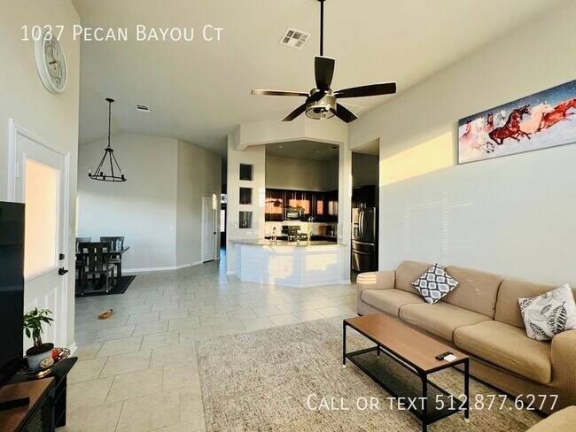 Foto del edificio - 1037 Pecan Bayou Dr