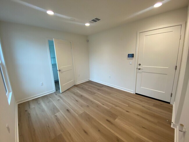 Building Photo - New Build 3bd/3bth in Coral Ridge Communit...