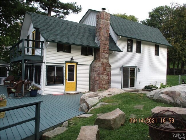 Foto del edificio - 47619 Dingman Point Rd