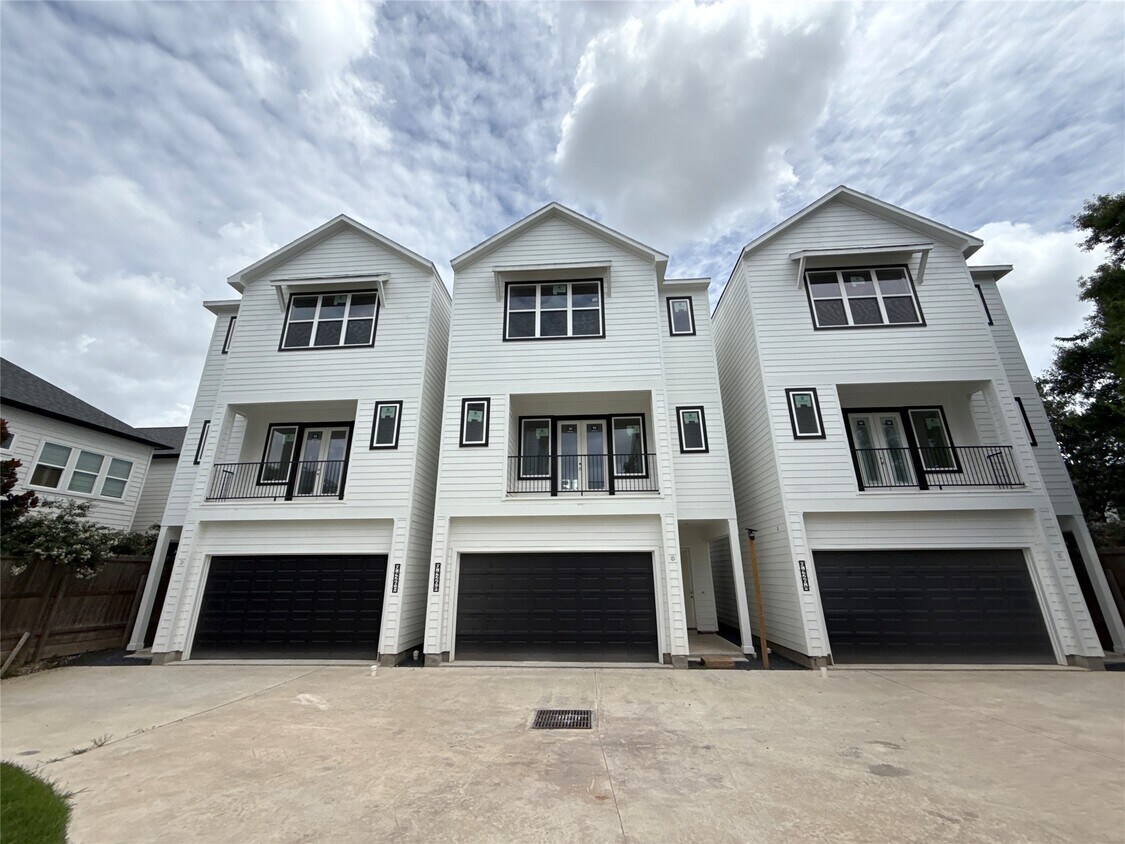 Foto principal - 9428 Campbell Rd