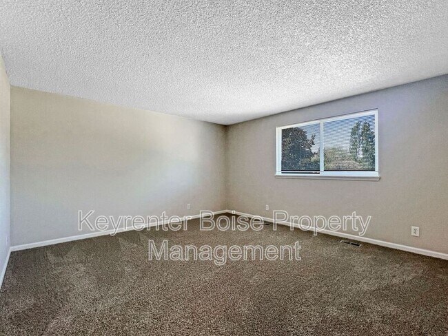 Foto del edificio - 4101 S Minuteman Way