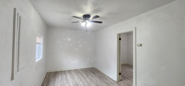 Foto del edificio - 511 Tyler St