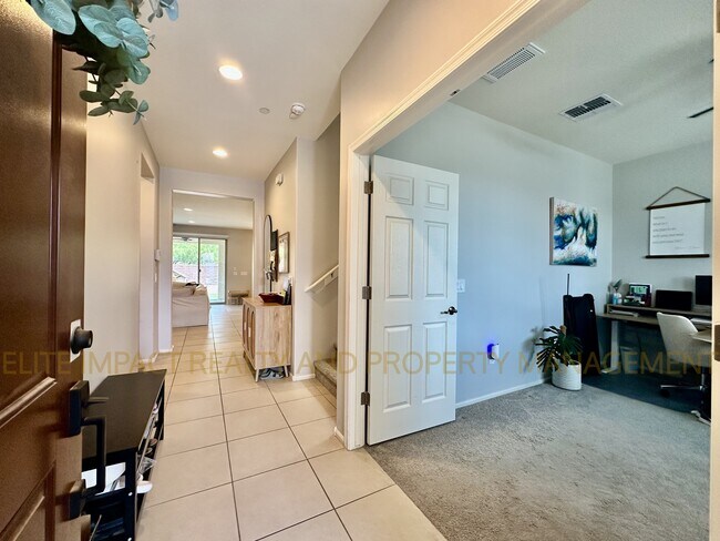 Foto del edificio - 10050 E Fay Canyon Trail