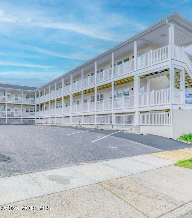 Building Photo - 109 McCabe Ave