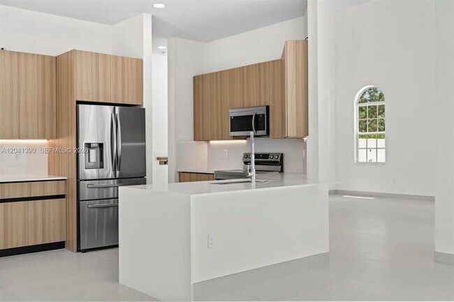 Foto del edificio - 3040 SW 44th Ct