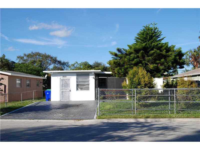 Primary Photo - 2821 NW 7th Ct