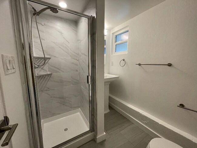 Foto del edificio - 1640 Everett St