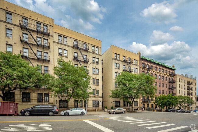Building Photo - 51 Tiemann Pl