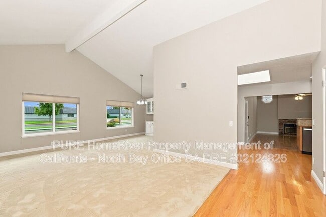 Building Photo - 1029 St Francis Dr