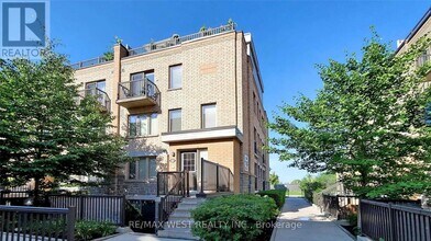 Building Photo - 10 Foundry Ave