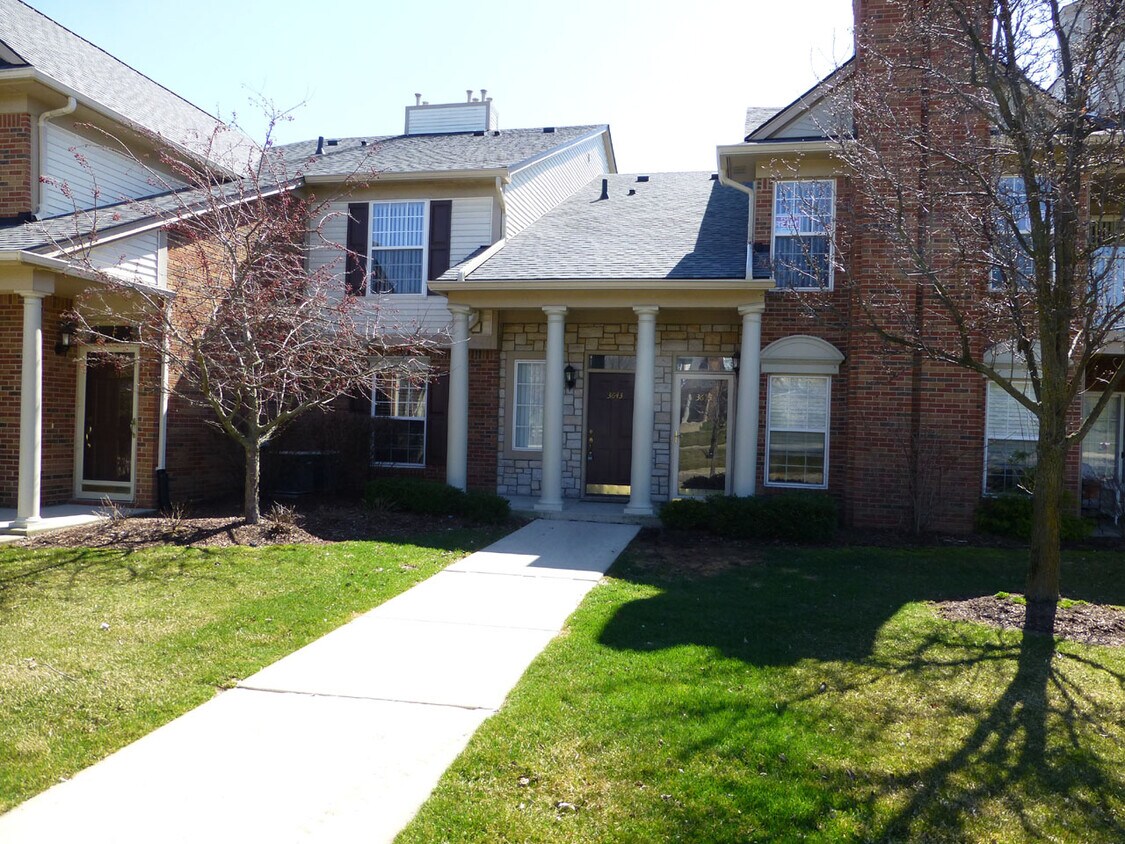 Primary Photo - 3643 Oakmonte Blvd
