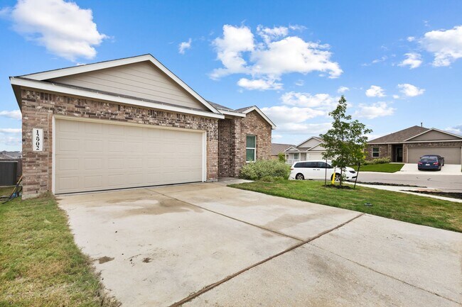 Foto del edificio - 12902 Rosemary Bnd