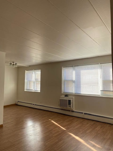 Building Photo - 6160 N Damen Ave