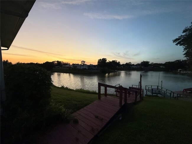 Building Photo - 2055 S Floral Ave