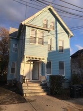 Building Photo - 353 Poplar St