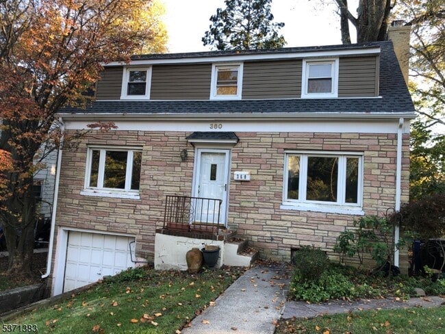 Building Photo - 360 W South Orange Ave