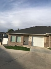 Building Photo - 609 Windemere Cir