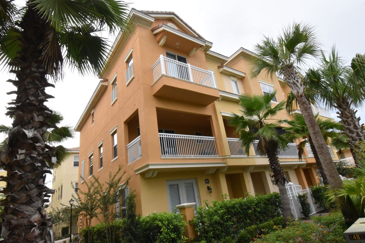 Foto principal - 3 br, 3.5 bath House - 869 Brutus Terrace