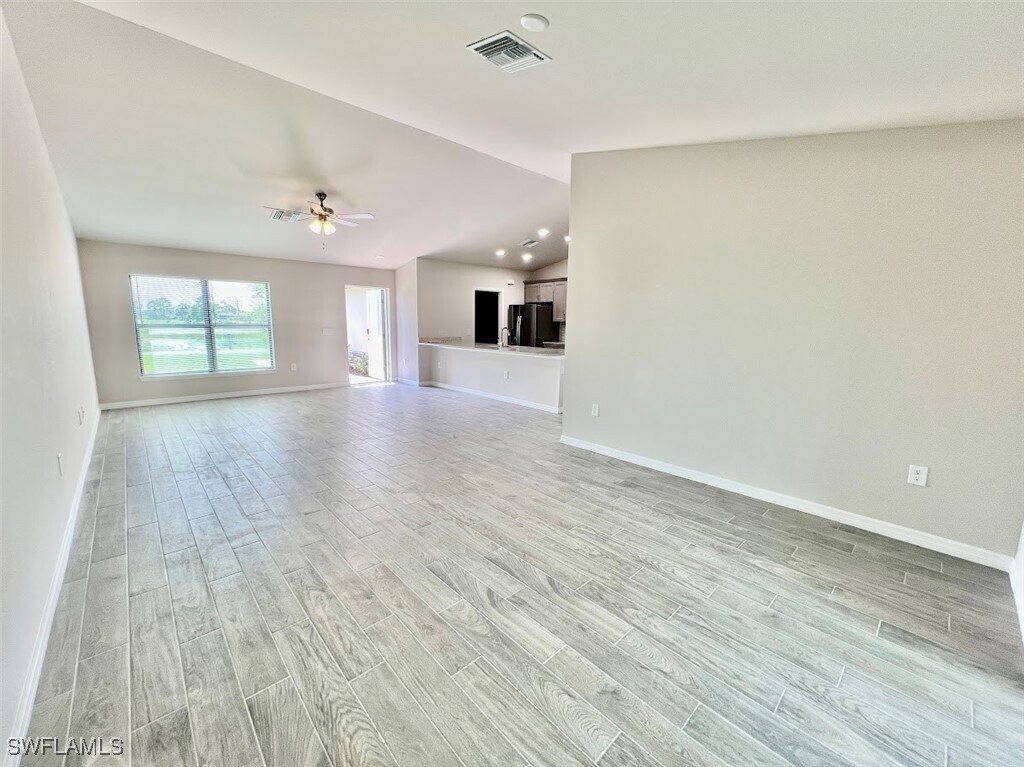 Foto principal - 2523 NW 26th Ave