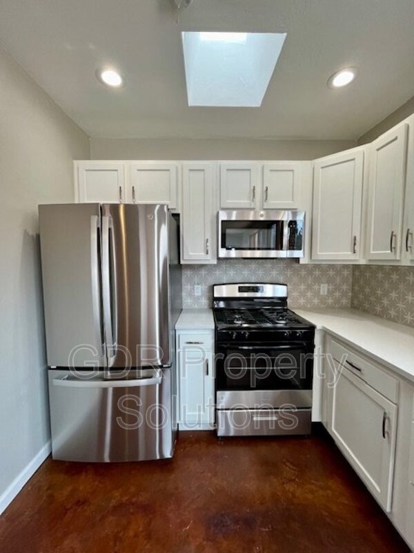Foto del edificio - 2530 Veranda Rd NW