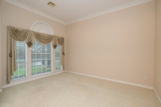 Building Photo - 17222 Leeside Dr