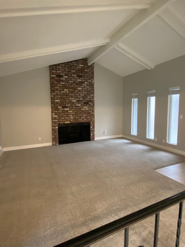 Foto del edificio - 6329 Morgan Pl