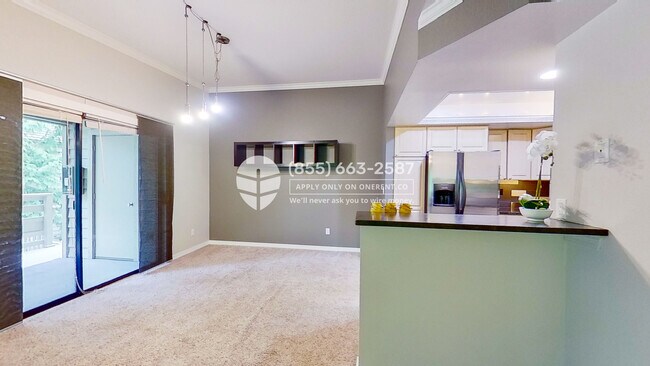 Foto del edificio - 1326 Bellevue Way NE