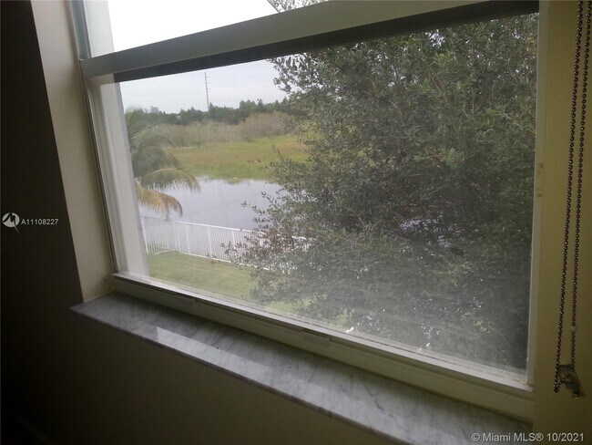 Foto del edificio - 5381 SW 155th Ave
